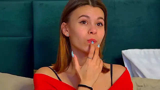 Snapshot of PollyLanders chatting on February 9, 2025, 4:36 am PollyLanders online show from February 9, 2025, 4:36 am