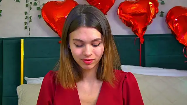 Snapshot of PollyLanders chatting on February 14, 2025, 10:58 pm PollyLanders online show from February 14, 2025, 10:58 pm