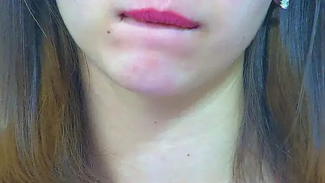 Snapshot of PollyLanders chatting on October 20, 2025, 7:14 pm PollyLanders online show from October 20, 2025, 7:14 pm