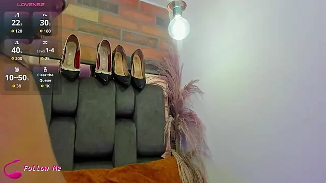 JESSYCORTES online show from September 19, 2025, 2:29 pm