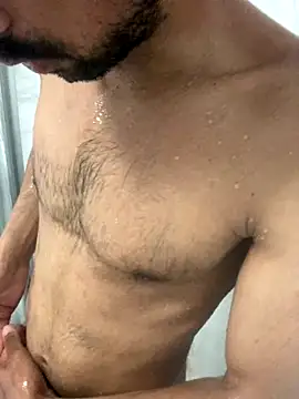 Snapshot of Lucascacaca chatting on October 24, 2025, 11:17 am Lucascacaca online show from October 24, 2025, 11:17 am