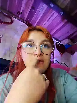 SophiaWeestt99 online show from February 18, 2025, 8:49 am