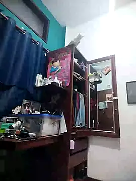 SophiaWeestt99 online show from February 28, 2025, 2:09 am