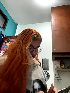 SophiaWeestt99 online show from September 15, 2025, 2:11 am