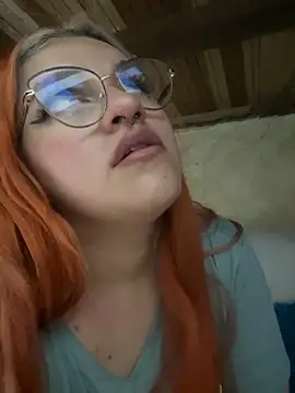 SophiaWeestt99 online show from November 4, 2025, 3:16 am