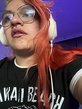 SophiaWeestt99 online show from June 4, 2026, 3:01 am