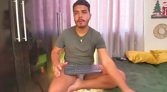 thiagowes online show from December 11, 2024, 6:31 pm