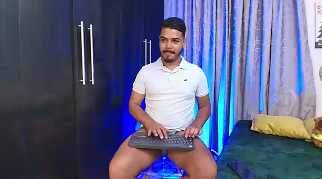 thiagowes online show from December 23, 2024, 12:14 am