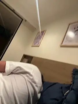 thiagowes online show from October 5, 2025, 7:50 am