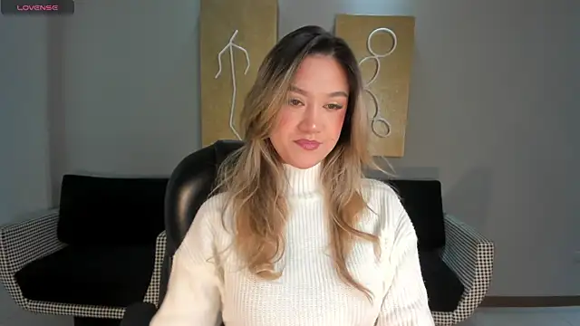 RebeccaHudson online show from October 23, 2025, 10:58 am