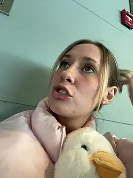 Snapshot of M1ssyk1ssy chatting on January 7, 2025, 6:14 pm M1ssyk1ssy online show from January 7, 2025, 6:14 pm