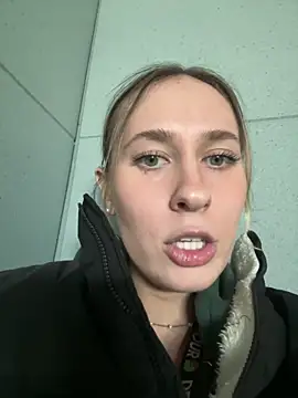 Snapshot of M1ssyk1ssy chatting on January 14, 2025, 6:07 pm M1ssyk1ssy online show from January 14, 2025, 6:07 pm