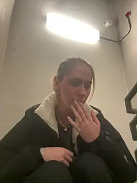 Snapshot of M1ssyk1ssy chatting on January 24, 2025, 5:00 pm M1ssyk1ssy online show from January 24, 2025, 5:00 pm