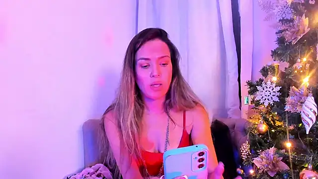 Snapshot of camilawm19 chatting on December 4, 2024, 10:35 am camilawm19 online show from December 4, 2024, 10:35 am