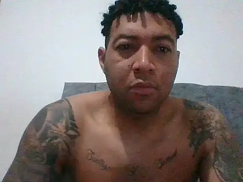 Morenocosta12 online show from September 18, 2025, 4:25 am