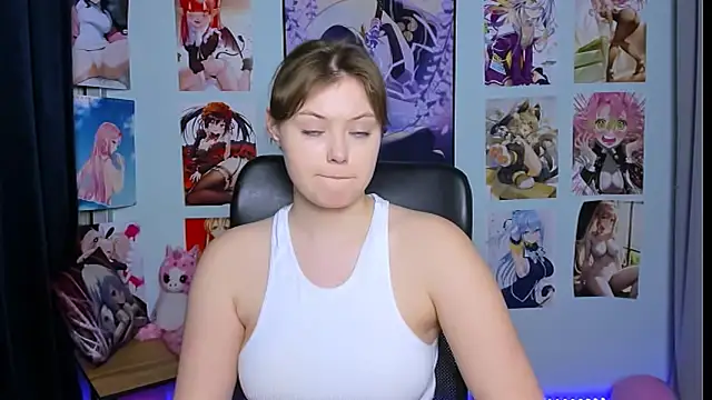 nikole kitt online show from February 17, 2025, 10:47 pm