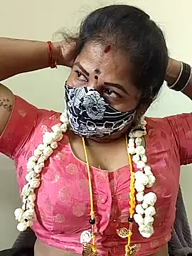 gaurika18 online show from May 17, 2026, 6:44 am