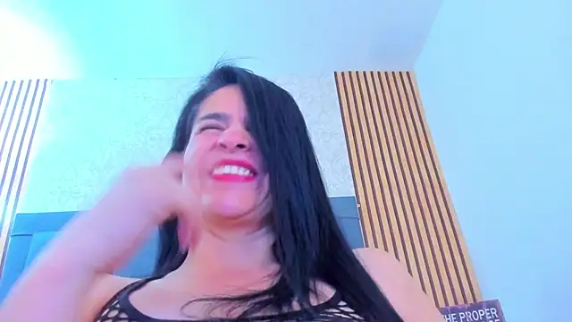 Snapshot of candela_collinss chatting on December 5, 2024, 12:11 pm candela collinss online show from December 5, 2024, 12:11 pm