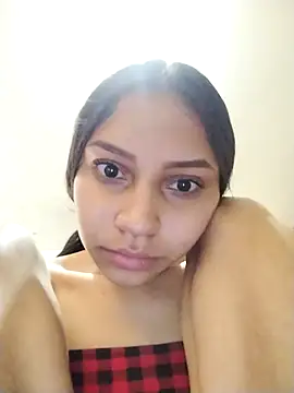 emma ambar online show from September 12, 2025, 4:18 pm