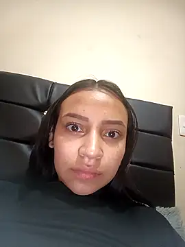 emma ambar online show from September 18, 2025, 4:31 pm