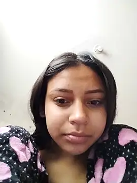 emma ambar online show from October 10, 2025, 4:39 pm