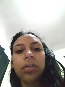 emma ambar online show from November 19, 2025, 1:33 pm