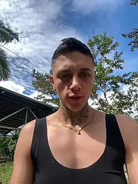  PhillipBrown online show from December 15, 2024, 6:48 pm