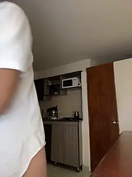  PhillipBrown online show from February 6, 2025, 8:18 am