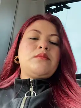 lia moon77 online show from January 5, 2025, 9:14 pm