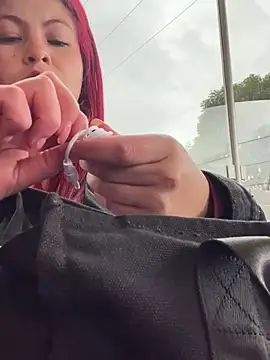 lia moon77 online show from March 6, 2025, 9:42 pm