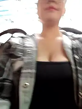 lara moon25 online show from September 28, 2025, 7:08 pm