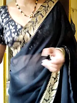 anuradha1432 online show from December 23, 2025, 9:51 am