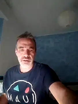 Snapshot of Marcolino183 chatting on December 16, 2024, 2:49 pm Marcolino183 online show from December 16, 2024, 2:49 pm