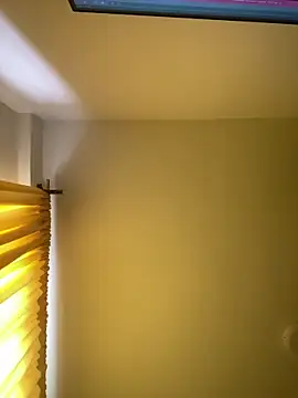 baby lizy online show from November 4, 2025, 6:29 pm