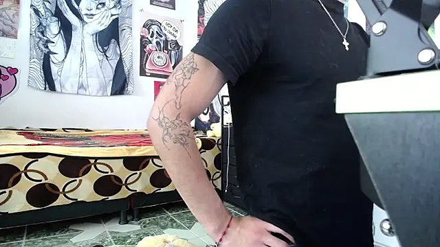 dylan fun18 online show from September 16, 2025, 7:48 pm