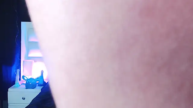 666hotline online show from March 3, 2025, 3:52 am