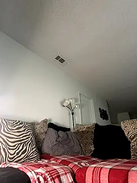 bigdinca online show from September 30, 2025, 4:34 pm