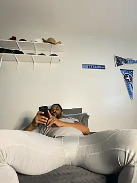 bigdinca online show from October 4, 2025, 6:17 pm