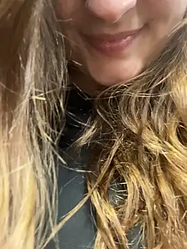 Snapshot of psilybaby chatting on January 6, 2025, 5:41 am psilybaby online show from January 6, 2025, 5:41 am