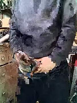 Snapshot of adre84s chatting on February 3, 2025, 5:03 pm adre84s online show from February 3, 2025, 5:03 pm