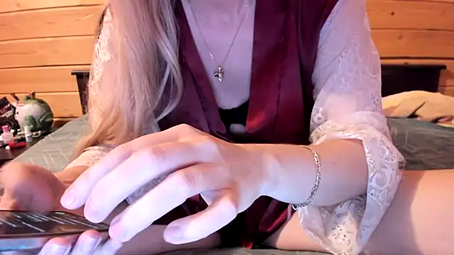 Cookiecutey online show from June 4, 2026, 7:31 pm