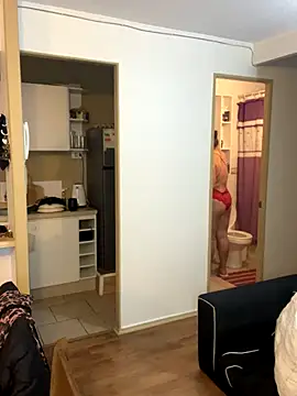 WhiteWomen online show from November 16, 2025, 12:49 am