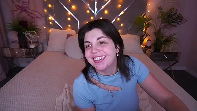 MirandaWong online show from February 24, 2026, 6:11 am