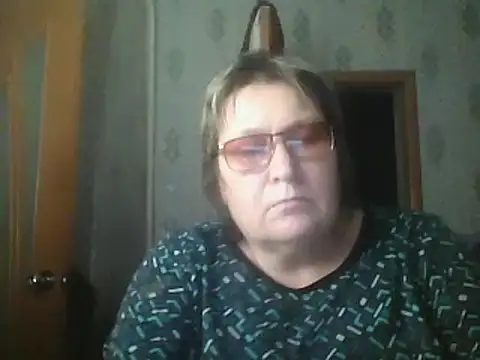 MelanieCold467 online show from November 28, 2025, 3:36 pm