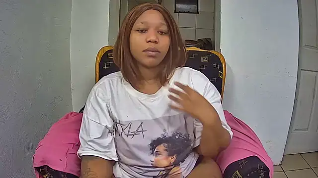 GoldenPussyXOXO online show from June 11, 2026, 4:21 am