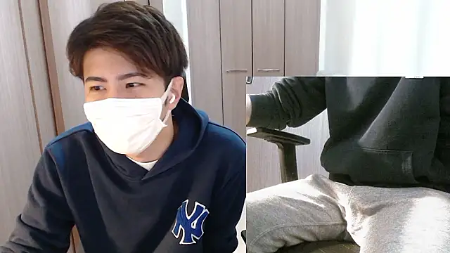 Snapshot of ryota_kkk chatting on November 14, 2025, 4:49 pm ryota kkk online show from November 14, 2025, 4:49 pm