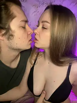 Snapshot of Family-Mm1 chatting on February 22, 2026, 9:08 am Family-Mm1 online show from February 22, 2026, 9:08 am