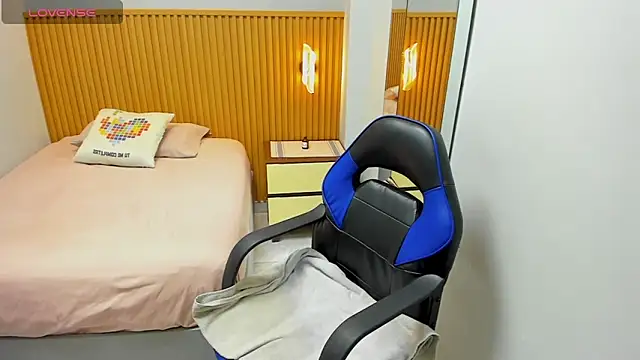 Snapshot of MAGNOLEROY chatting on February 7, 2026, 1:59 pm MAGNOLEROY online show from February 7, 2026, 1:59 pm