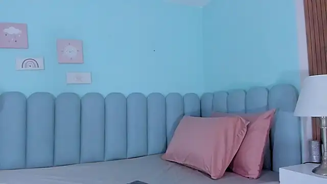 curvy rousi online show from November 1, 2025, 12:07 pm