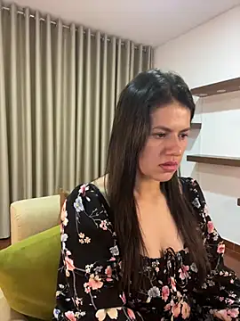 Alice Biel online show from February 22, 2025, 4:29 am